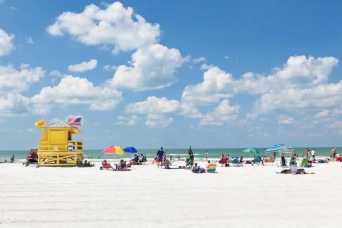 Pinecraft Cottage Tiny Home Sarasota Bagian luar foto